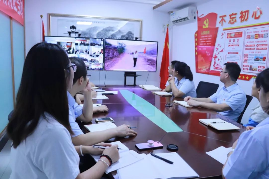 【下层动态】学习先进典范 凝聚奋进实力——先进事迹报告会引发山西建工各下层单位强烈回声-402cc永利集团