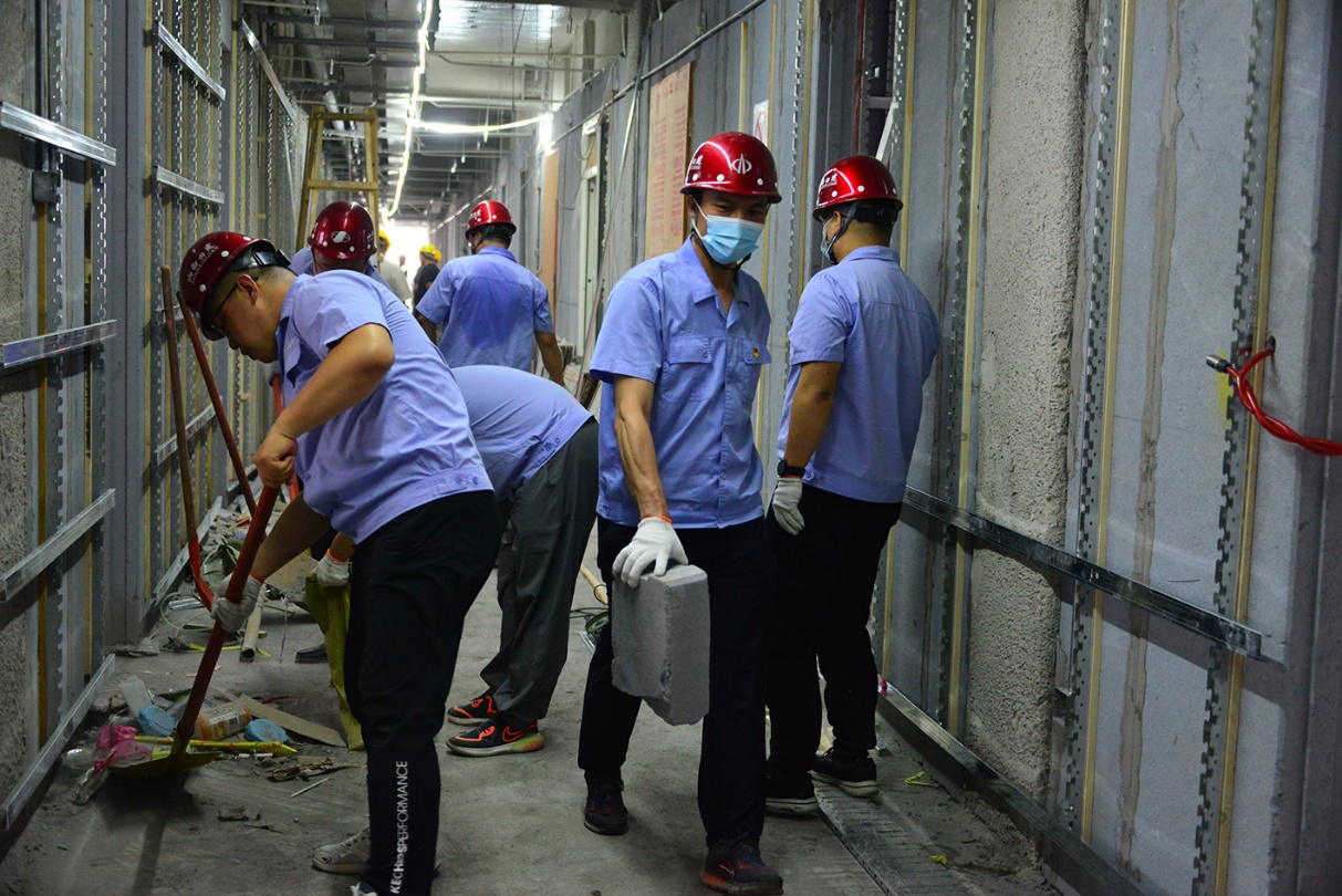 山西建投四建集团在山西工程科技职业大学项目举行义务劳动-402cc永利集团