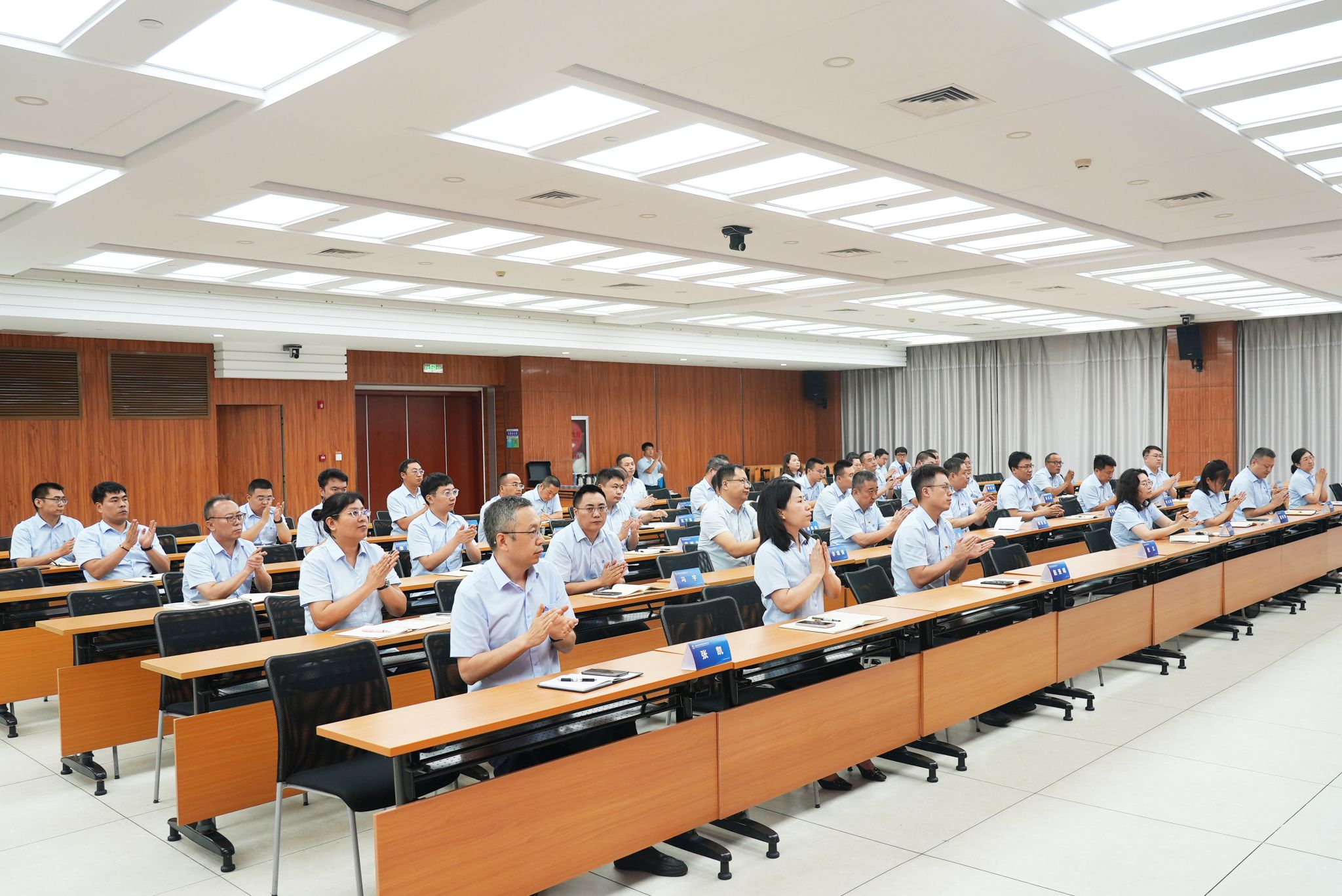 山西建投装置集团召开新提任中层治理职员整体廉政谈话会-402cc永利集团