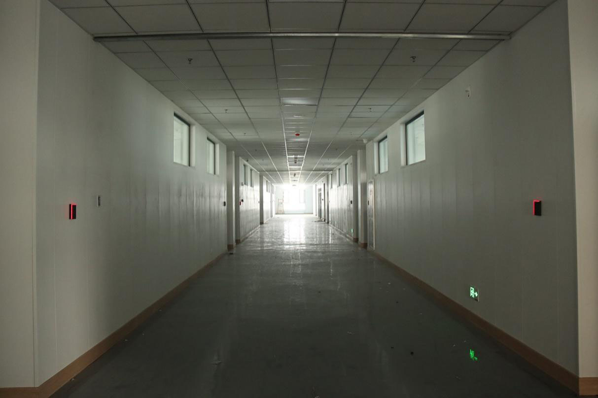 山西工程科技职业大学向山西建投四建集团赠予锦旗-402cc永利集团