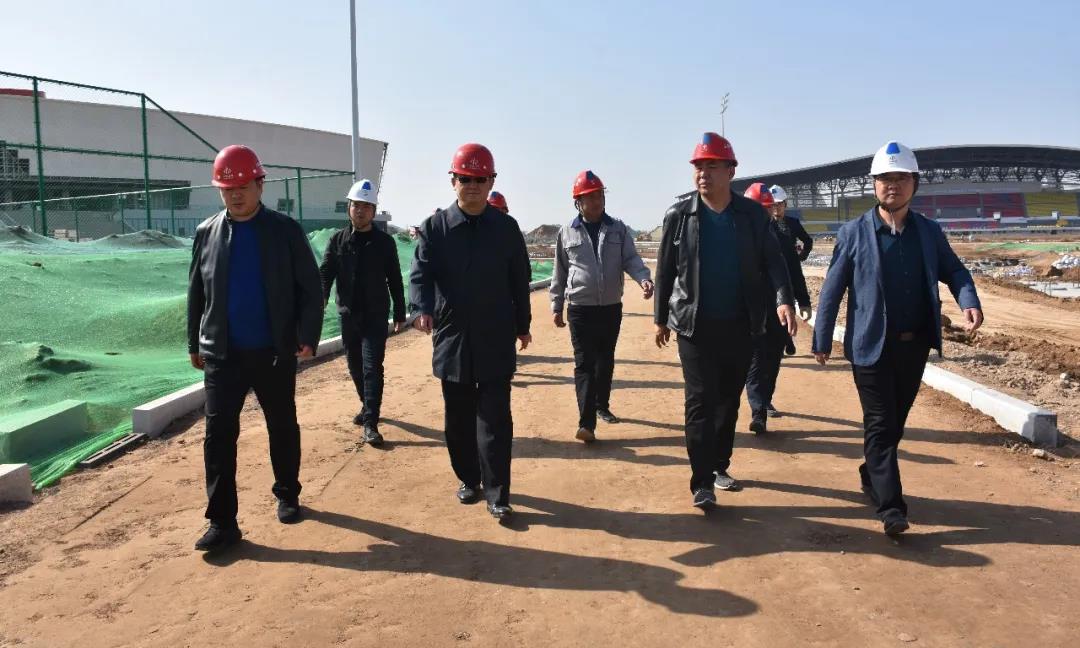 山西建投三建集团党委书记、董事长刘仁旺调研永济市体育中心一场三馆402cc永利集团项目