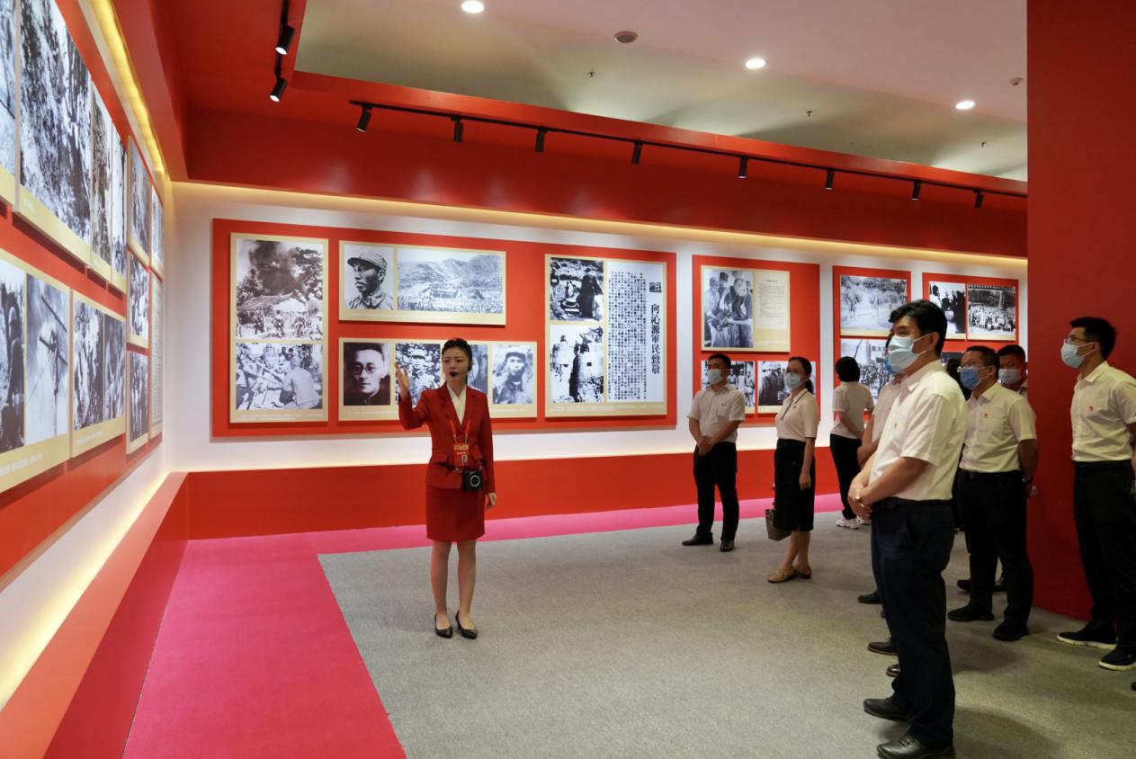 山西建投集团党委组织旅行山西省庆祝中国共产党建设100周年图片展-402cc永利集团