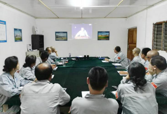 六建集团国际事业部中非区域司理部党支部开展“两学一做”学习教育