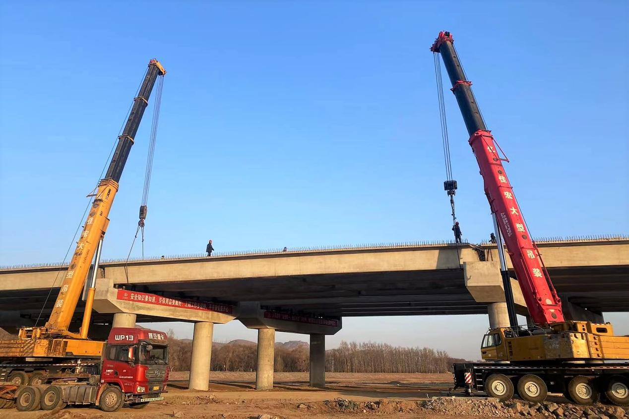山西建投建工集团忻原大道项目滹沱河大桥顺遂完成吊装-402cc永利集团