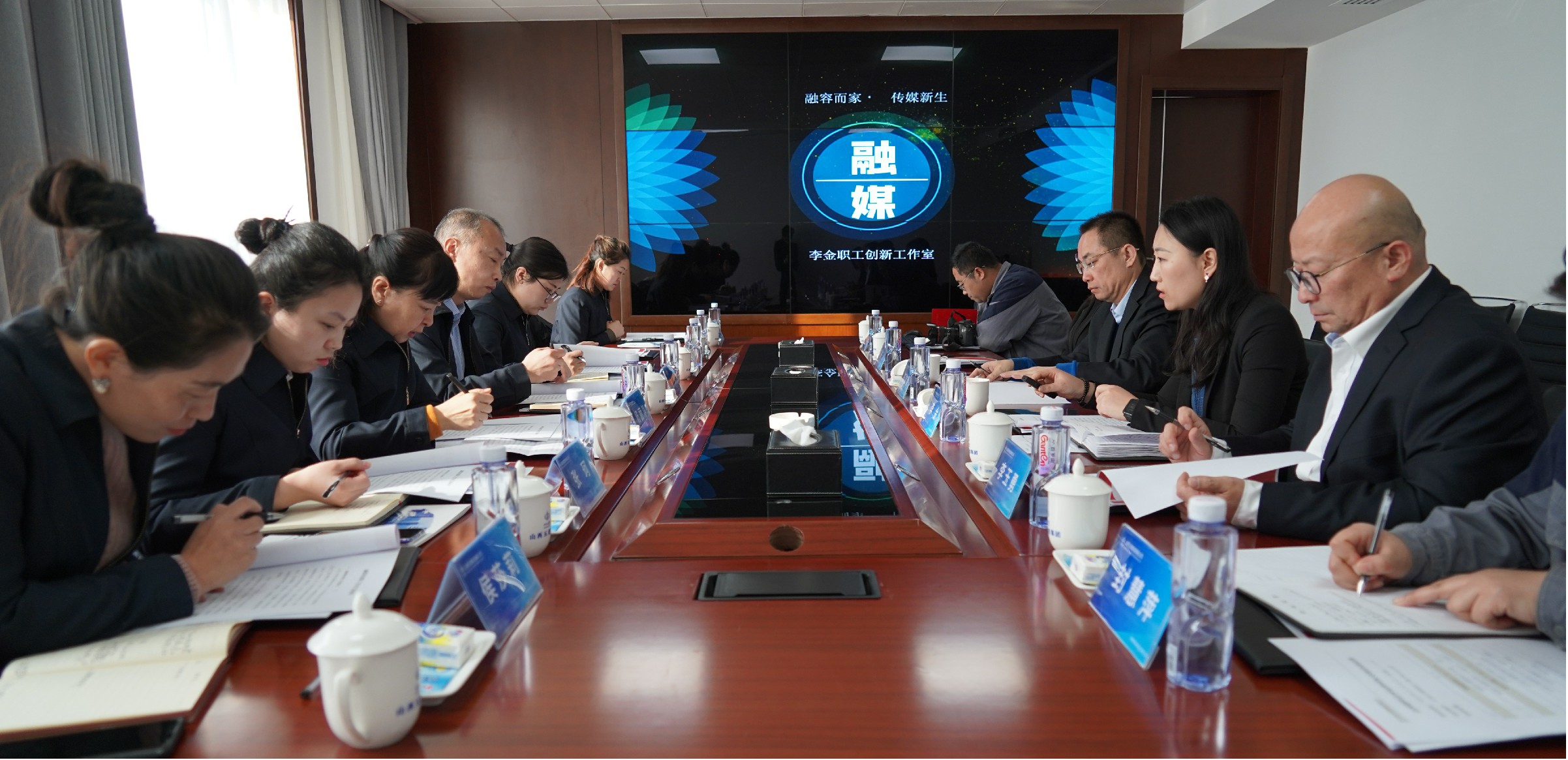 对标先进找差别  取长补短促生长——山西建投总承包部赴五建集团开展对标学习活动