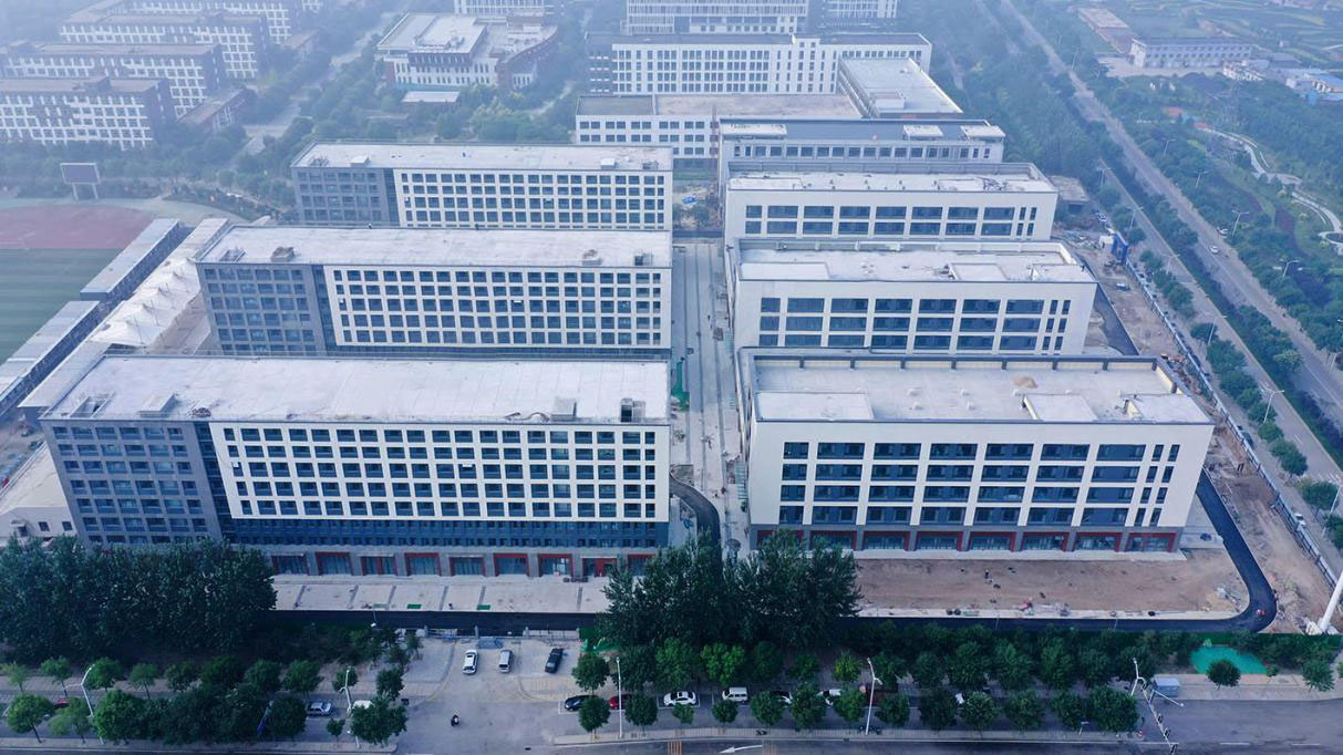 山西工程科技职业大学向山西建投四建集团赠予锦旗-402cc永利集团