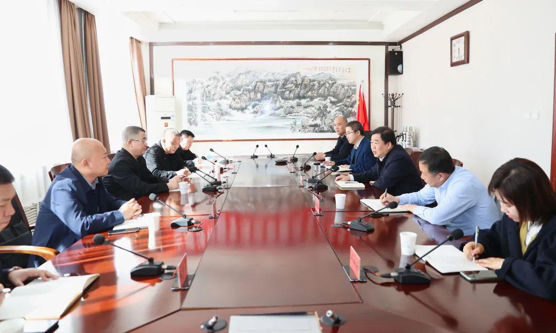山西建投三建集团与平顺县政府交流洽谈相助项目